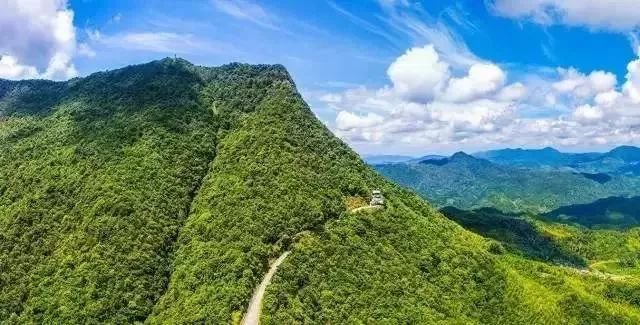 风景如画的紫金鸡公嶂景区